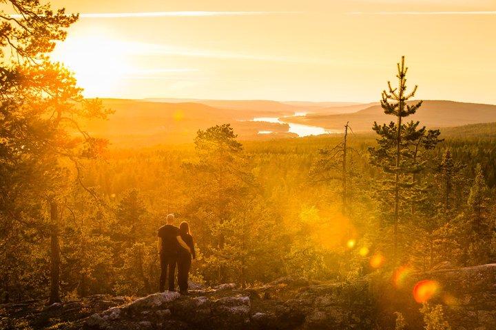 Rovaniemi Midnight Sun Instagram Tour naar Kings Lean naar Lookout