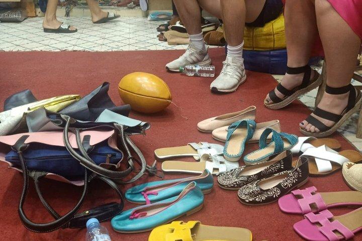 Marrakech: Moroccan Slippers, Bags & Leather Goods Customization