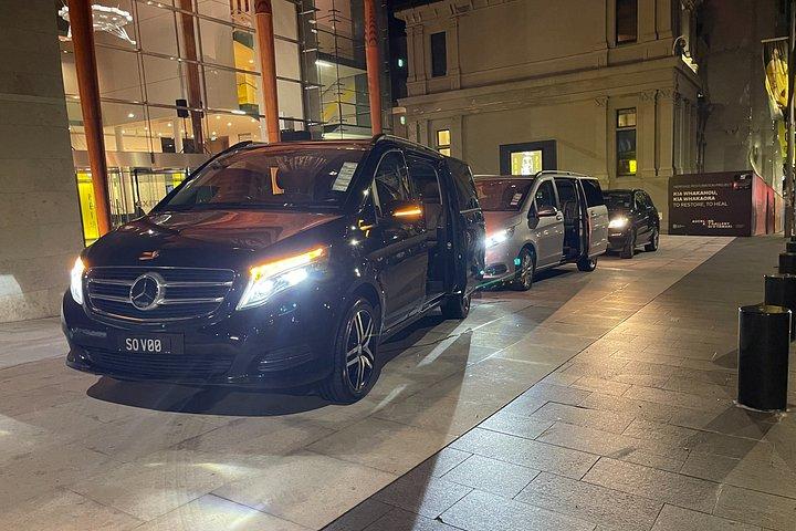 オークランド空港からホテルまたはクルーズ埠頭-プライベート送迎