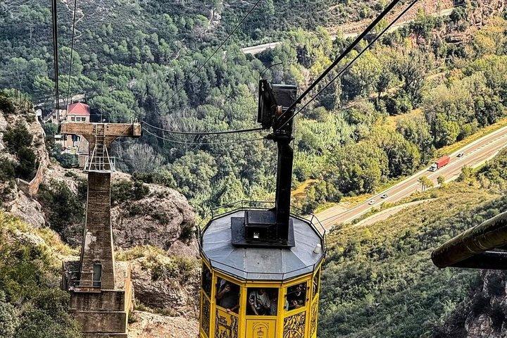 Expérience privée à Montserrat avec prise en charge à l'hôtel, téléphérique et déjeuner