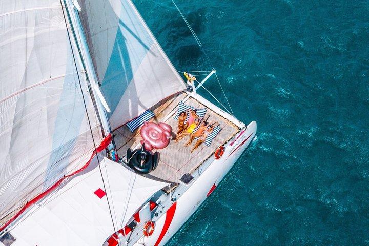 Coral en Racha Eilanden Luxe Catamaran Ervaring