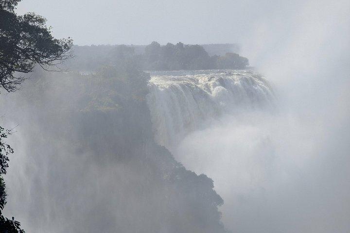 Victoria Falls Zimbabwe Guided Walk for First Time Visitors