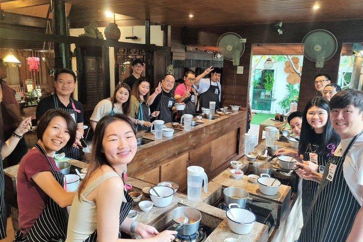 Hua Hin Beginner Friendly Thai Cooking and Local Market Visit