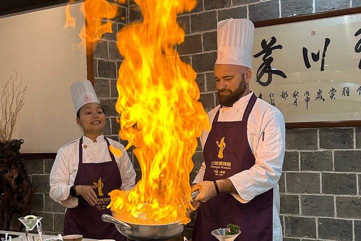 四川料理をテーマにした博物館料理体験