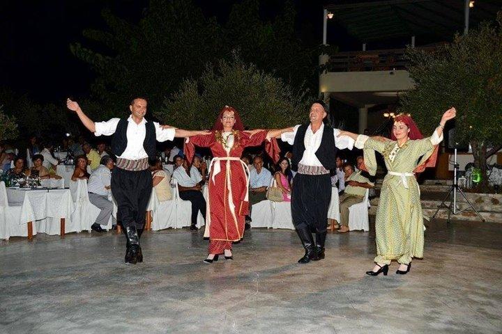 Griekse avonddiner en danservaring in Kos