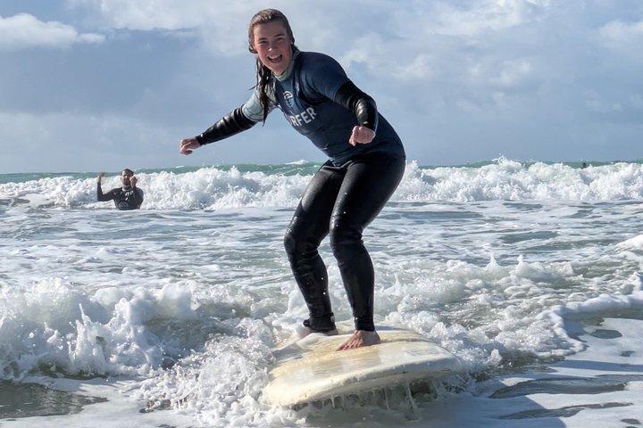 Albufeira : Divertente lezione di surf sulla spiaggia di Galé