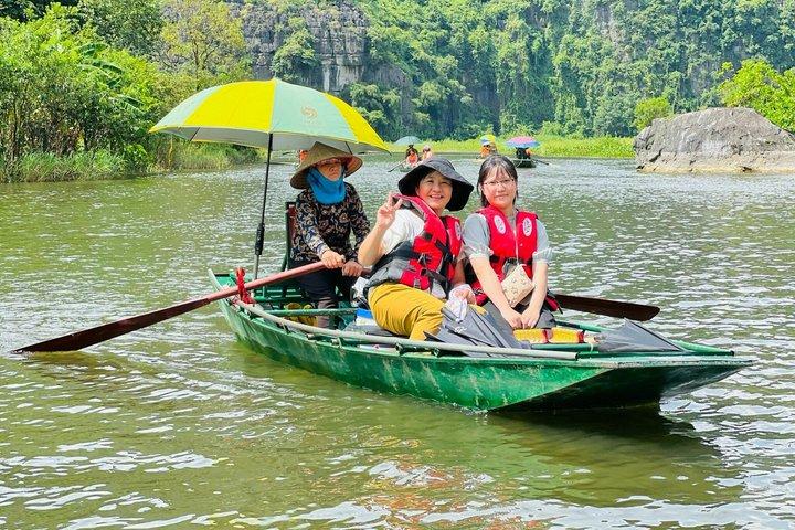 Tour di gruppo di Ninh Binh del 09 da Hanoi attraverso la grotta di Mua Tam Coc Hoa Lu