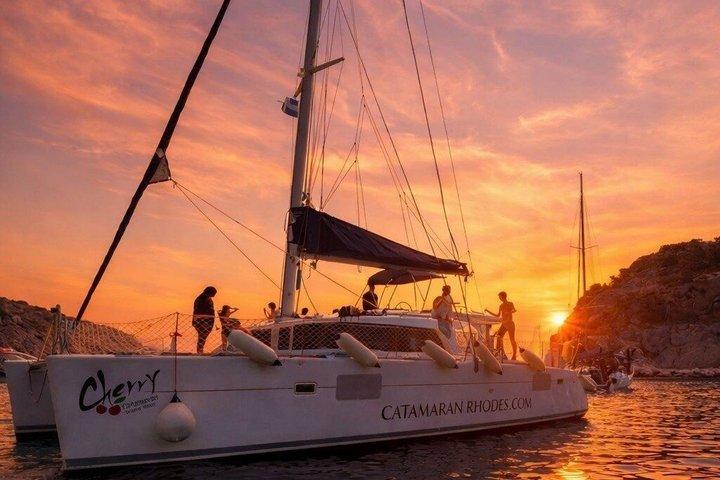 Sunset Luxury Catamaran Cruise com bebidas e vistas