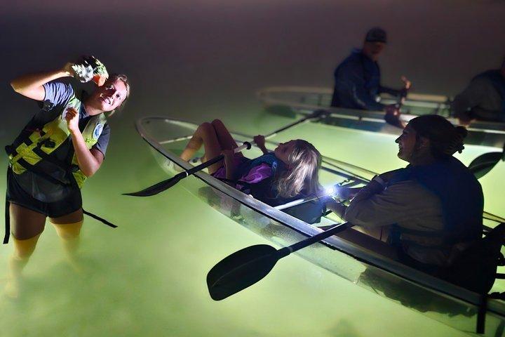Excursion de nuit éclairée de 90 minutes en kayak à LED
