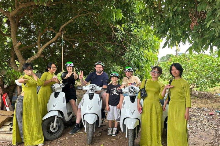 Tour gastronómico por la calle Hanoi Sunset en Green Ao Dai