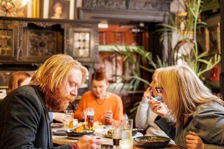 Dublín Tour tradicional irlandés de 3 platos con guía