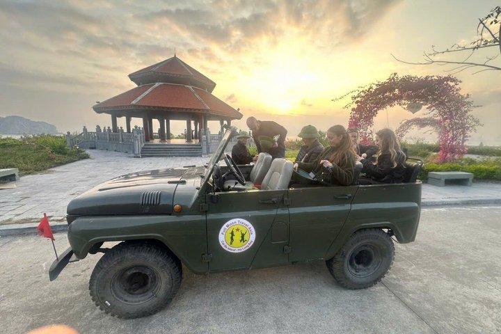 Cat Ba Sunset Jeep Tour Trek und Höhlenerkundung