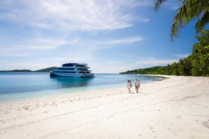 Blue Lagoon Cruises - Explorer Cruise - 3 Nights