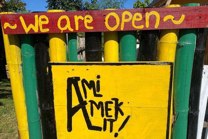 A Mi Mek It - エコカルチャー観光名所＆DIYギフトショップ