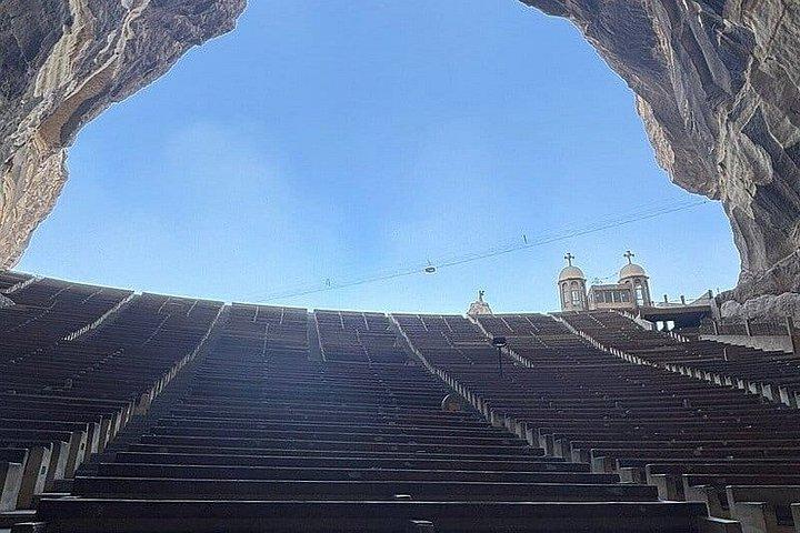 プライベートコプト、城塞と洞窟教会とイスラムカイロ