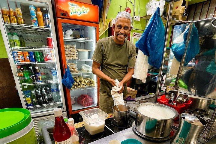 シンガポールリトルインディアホーカーフードツアー（8つの試食付き）