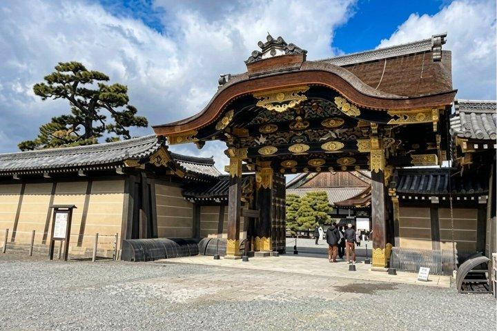 二条城ユネスコ 武家時代が終わった場所(入館料込み)