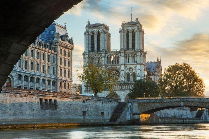 Parijs Notre Dame Cathedral Rebirth Zelfstandige audiotour