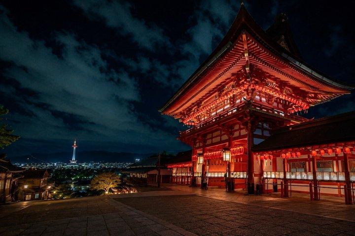 Tour nocturno privado de Kioto Gion Fushimi Inari Taisha y más