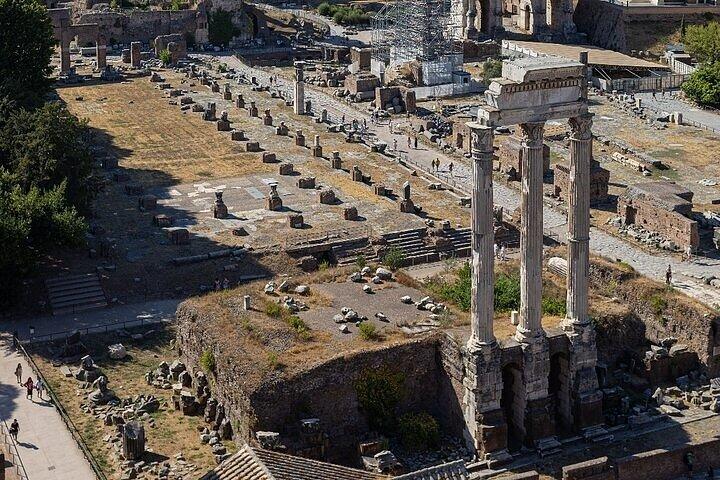 From Gladiators to Emperors: Colosseum & Ancient Rome Guided Tour