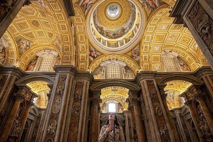 Vatican Museums Escorted Entry & Sistine Chapel Tickets