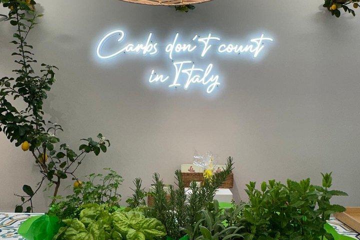 マッサ・ルブレンセでのイタリア語料理教室は真の家族体験