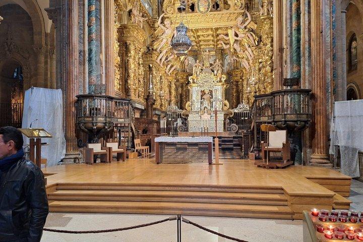 Privétour Santiago de Compostela vanuit Porto met pelgrimsmis