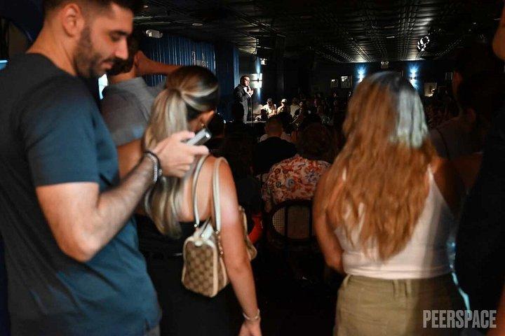 スタンドアップ・コメディ・ライブ・イン・ニューヨーク at ロドニーズ・コメディ・クラブ