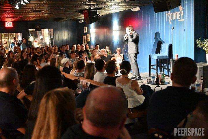 スタンドアップ・コメディ・ライブ・イン・ニューヨーク at ロドニーズ・コメディ・クラブ