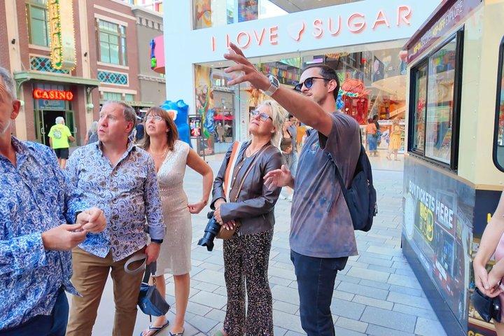 Tour a pie en grupo pequeño por Las Vegas Strip con bebida gratis
