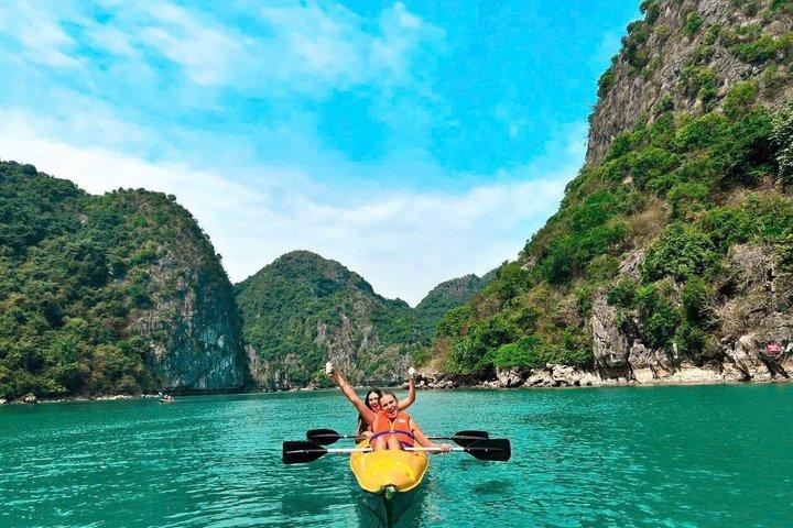 ハロン・カタマランによるハロン湾＆ランハ湾豪華日帰りクルーズ