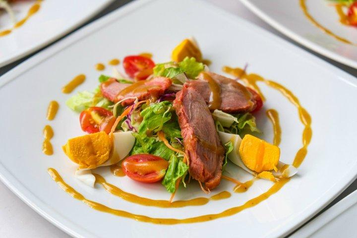 ハロン・カタマランによるハロン湾＆ランハ湾豪華日帰りクルーズ