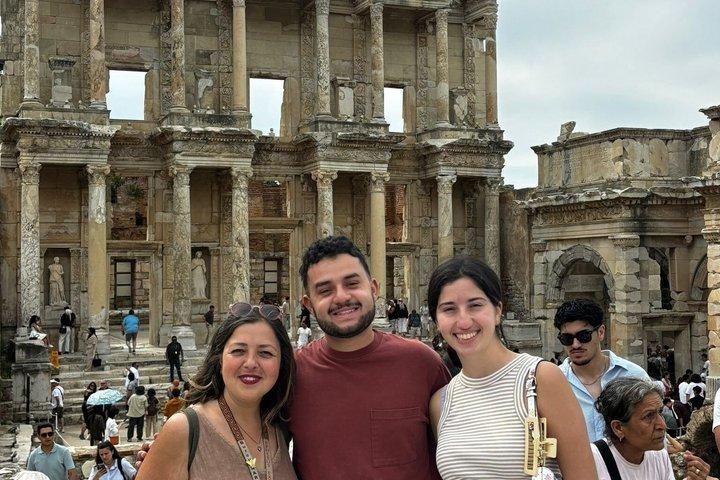 Private Ephesus & Virgin Mary Tour-SKIP THE LINES! À TEMPS RETOUR