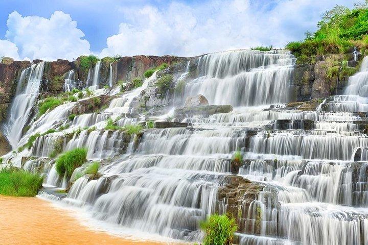 Tour privato della campagna di Dalat e cascate