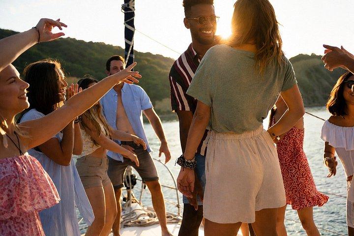 Punta Cana Private Catamaran Spring Break Party, Snorkel & BBQ