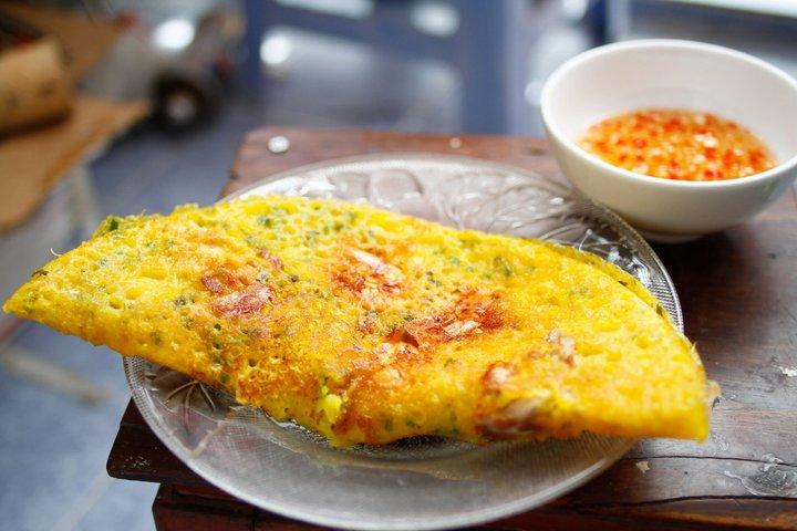 ハノイストリートフードツアー：隠れたローカルイーツ＆フルミール体験