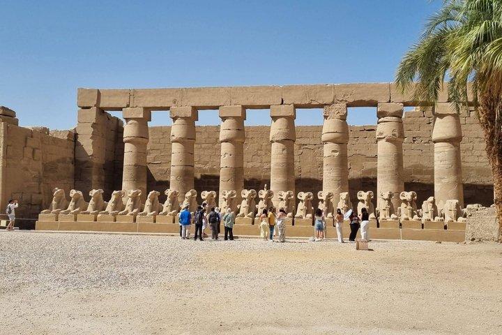 フルガダと王家の谷からルクソールへのプライベート日帰り旅行