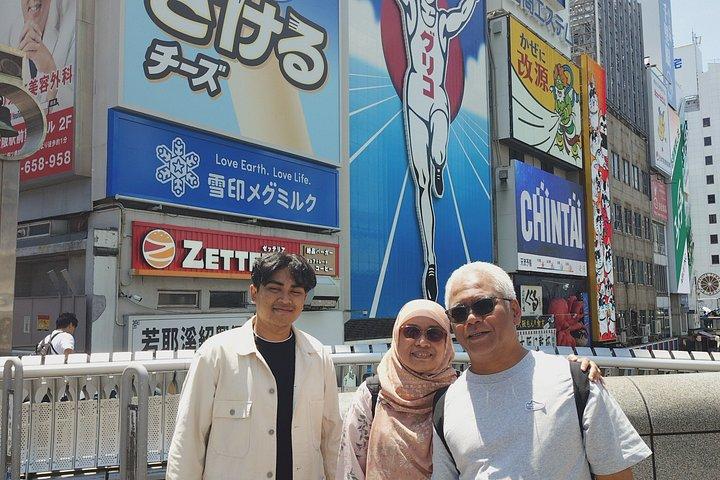 大阪・道頓堀ストリートフードツアー（ローカルガイド付き）