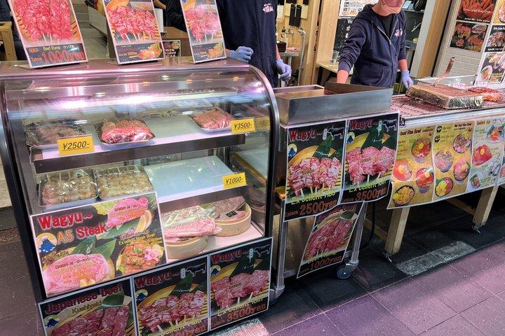 神戸牛ダイニングご当地グルメツアー（ガイド付き）