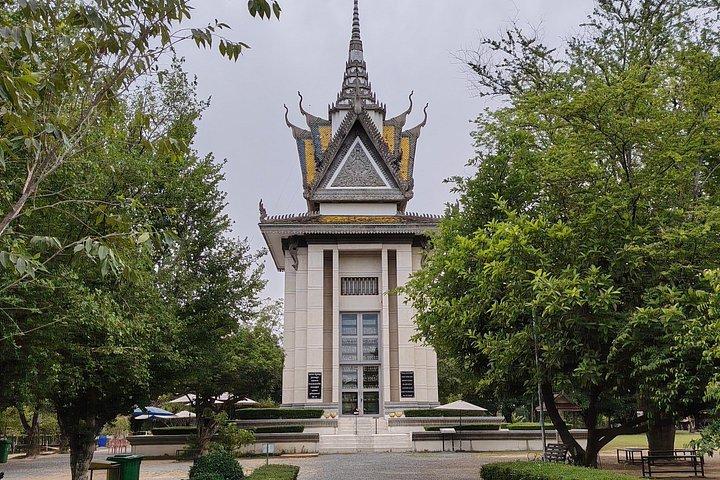 Killing Field and Genocide Museum S21 with PICK-UP