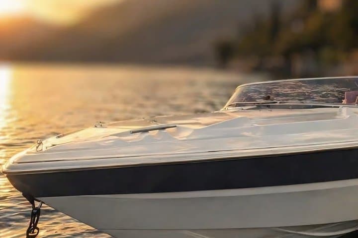 Private Lake Como Aperitivo Sunset Cruise with Italian Drinks