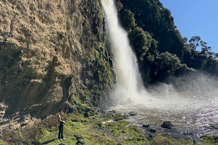 Auckland Half Day Tour - Hunua Falls, Mount Eden Summit & More
