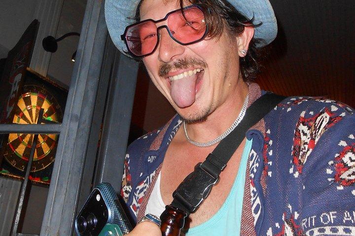 パブ・クローラー・イスタンブール：VIP入場屋上バー＆クラブ（パーティーバス付）