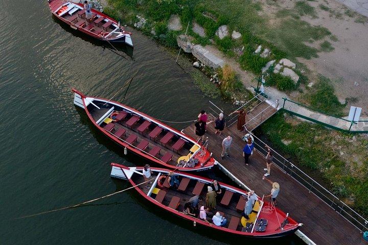 VIP Florence Private Sunset Boat Tour with Prosecco