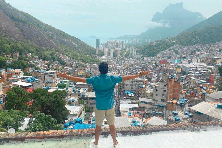 Tour of Rocinha with Local Guide: The Greatest Favela in Brazil