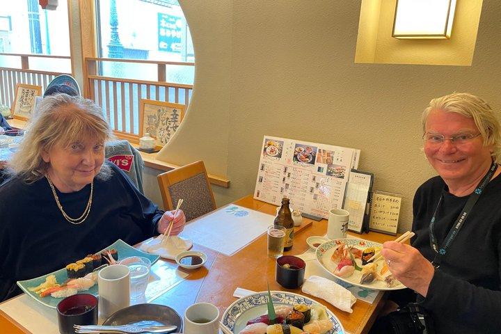 Sapporo Seafood and Ramen Food Private Tour with Licensed Guide
