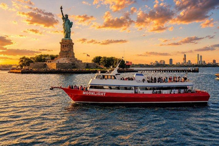NYC Sunset Cruise & Freiheitsstatue | FREE DRINKS