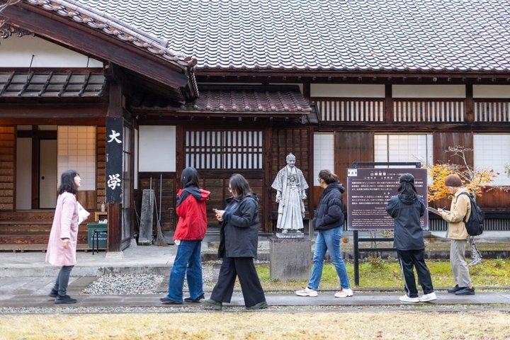 Visita guiada a los descendientes de samuráis de Fukushima Aizu en Nisshinkan