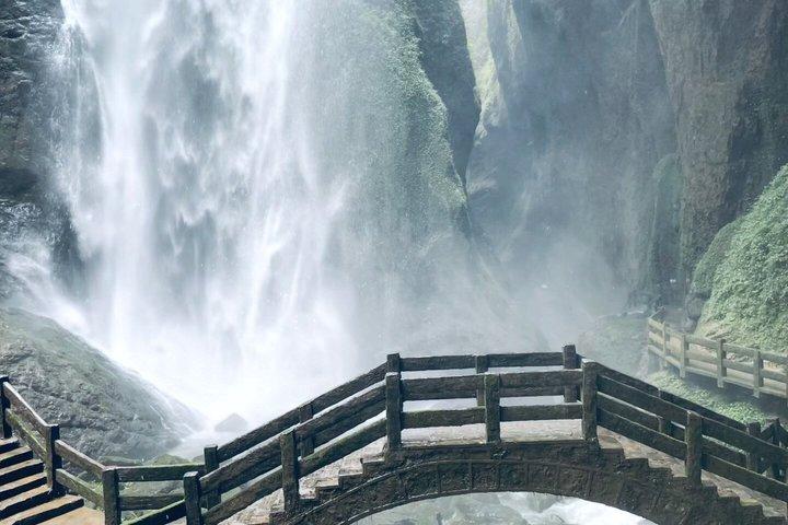 Chongqing Wulong Naturlige tre broer og Longshuixia Gorge