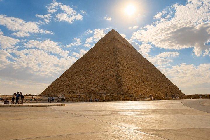 Privat dagstur til Giza-pyramiderne Sphinx felucca og Cairo-tårnet